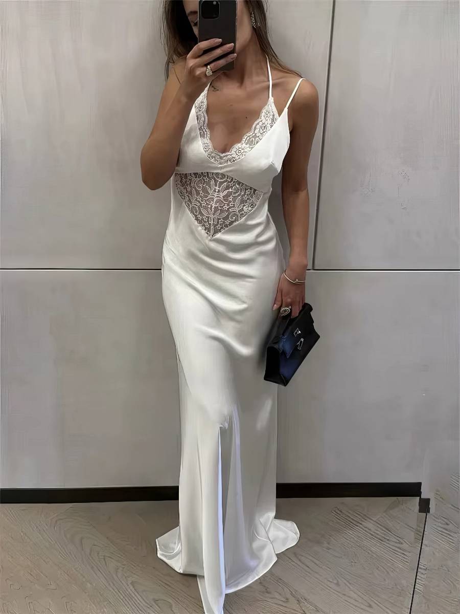 Robe Sirène Satinée Dentelle Col Halter Dos Nu Fendue Élégante