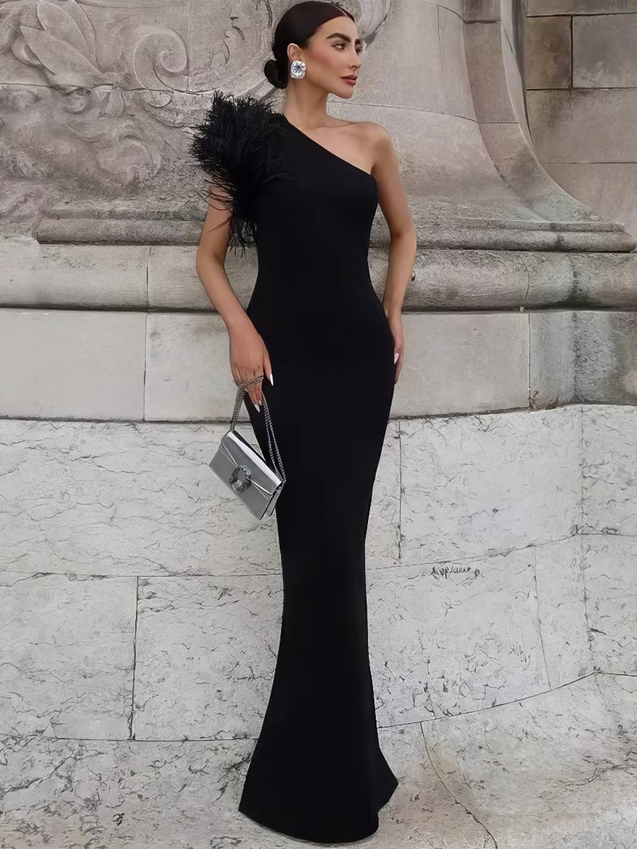 Robe Sirène Noire Asymétrique Épaule À Plumes Coupe Moulante Chic Soirée Robe Sirène Noire Asymétrique Épaule À Plumes Coupe Moulante Chic Soirée image 3